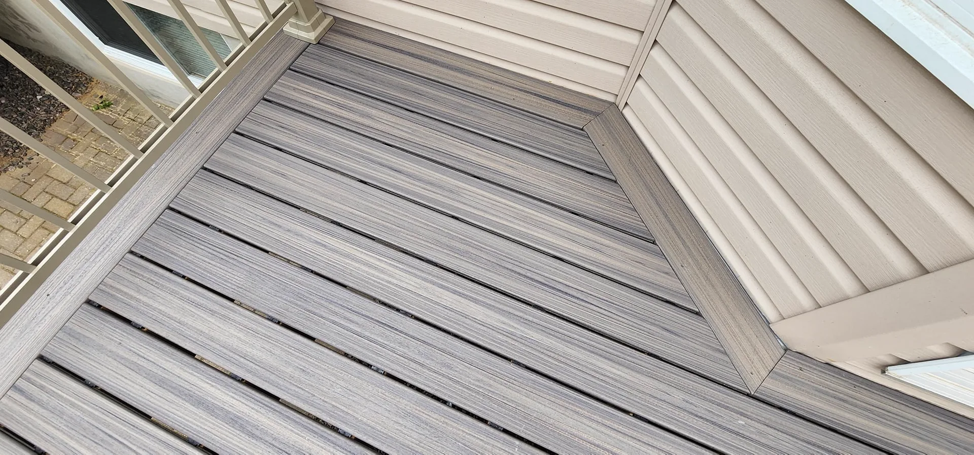 Composite deck detail